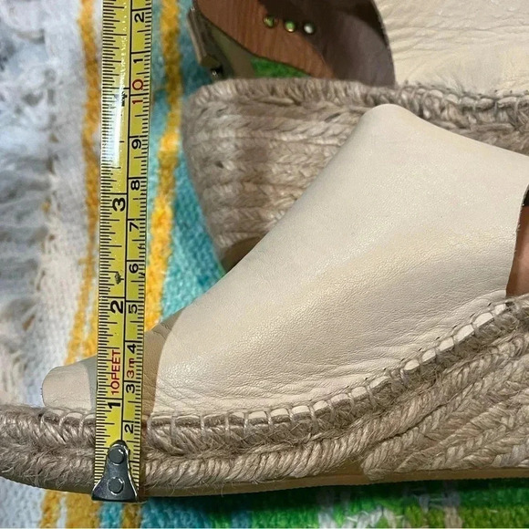 Bettye Muller Leather Peep Toe Espadrille Wedges size 8 - Picture 4 of 7